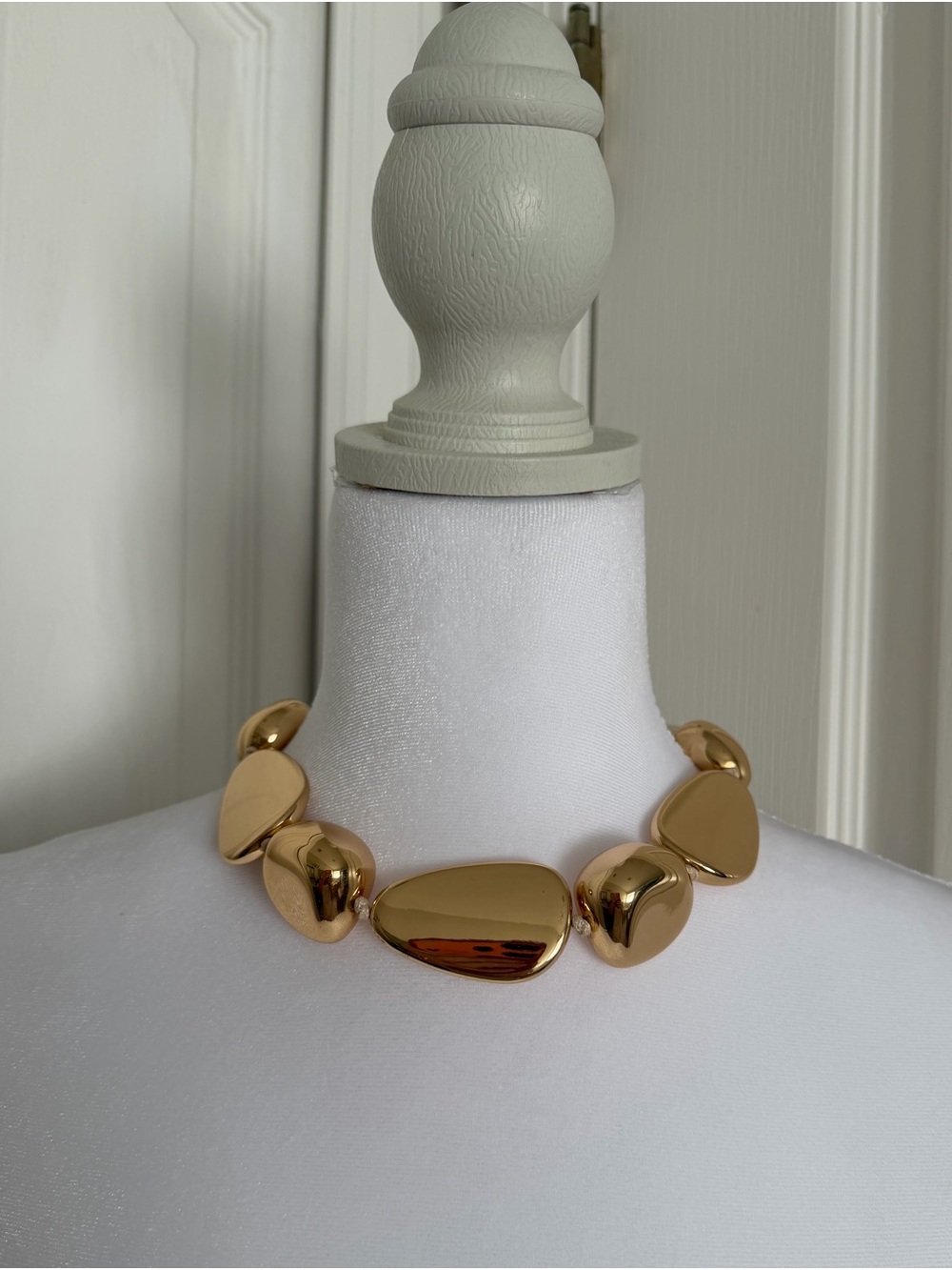Gold-tone Chunky Pebble Necklace - Women Jewelry - Picture 3 of 5